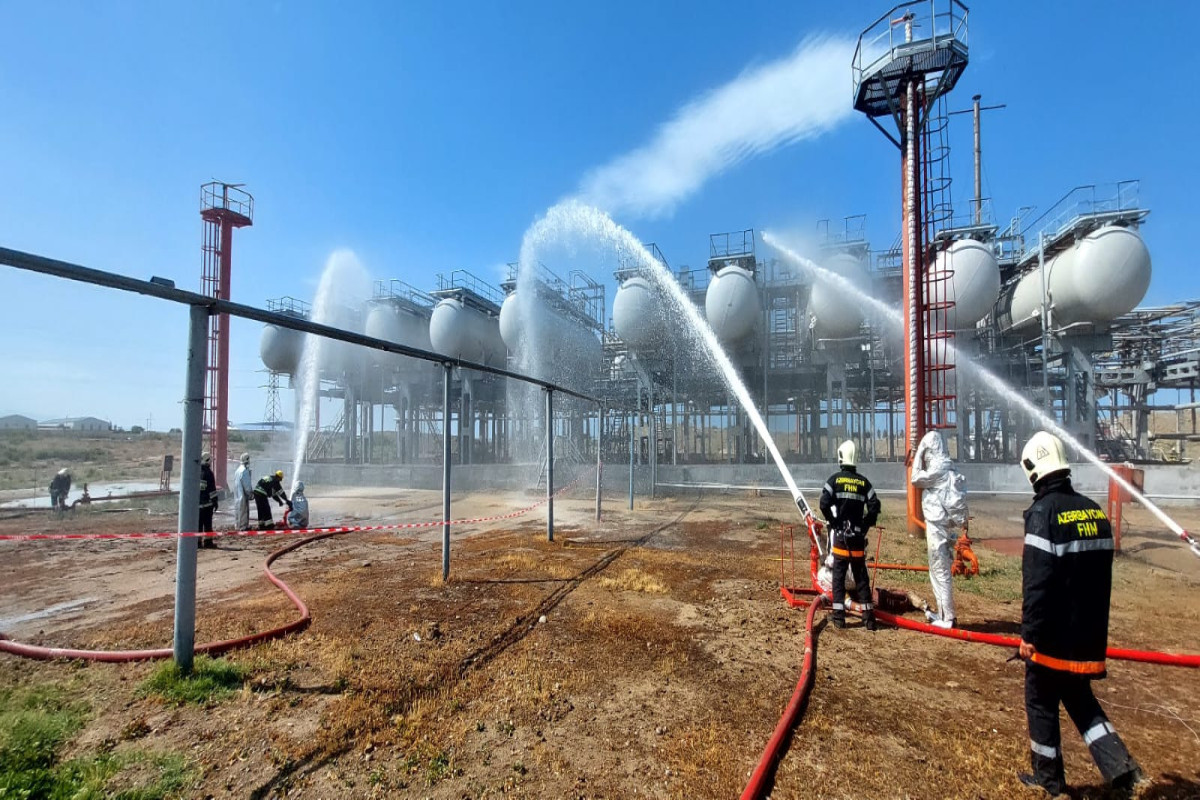 МЧС провело пожарно-тактические учения на заводе «Этилен-полиэтилен»