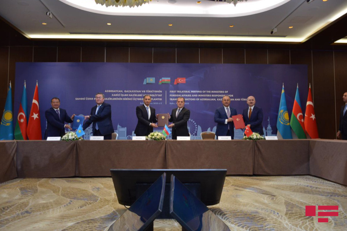 Baku Declaration signed at end of first trilateral meeting of Azerbaijani, Turkish, Kazakh Ministers