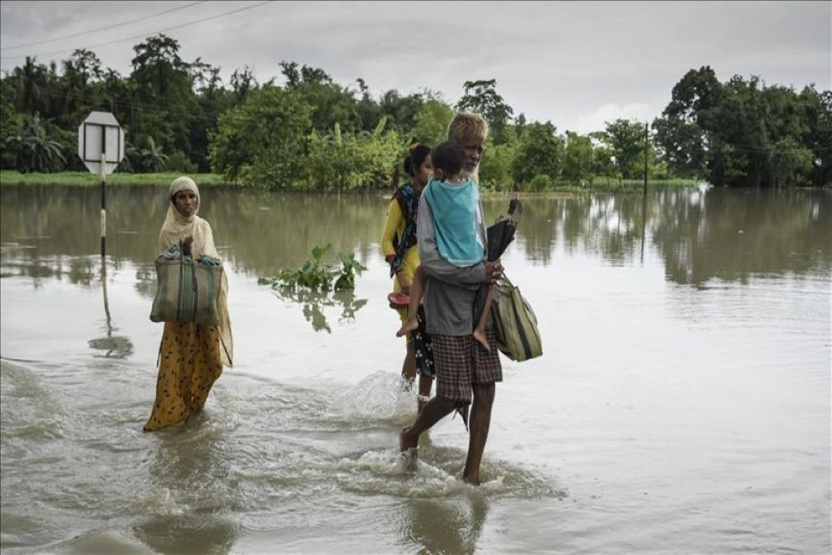 Число жертв наводнений в индийском штате Ассам достигло 135