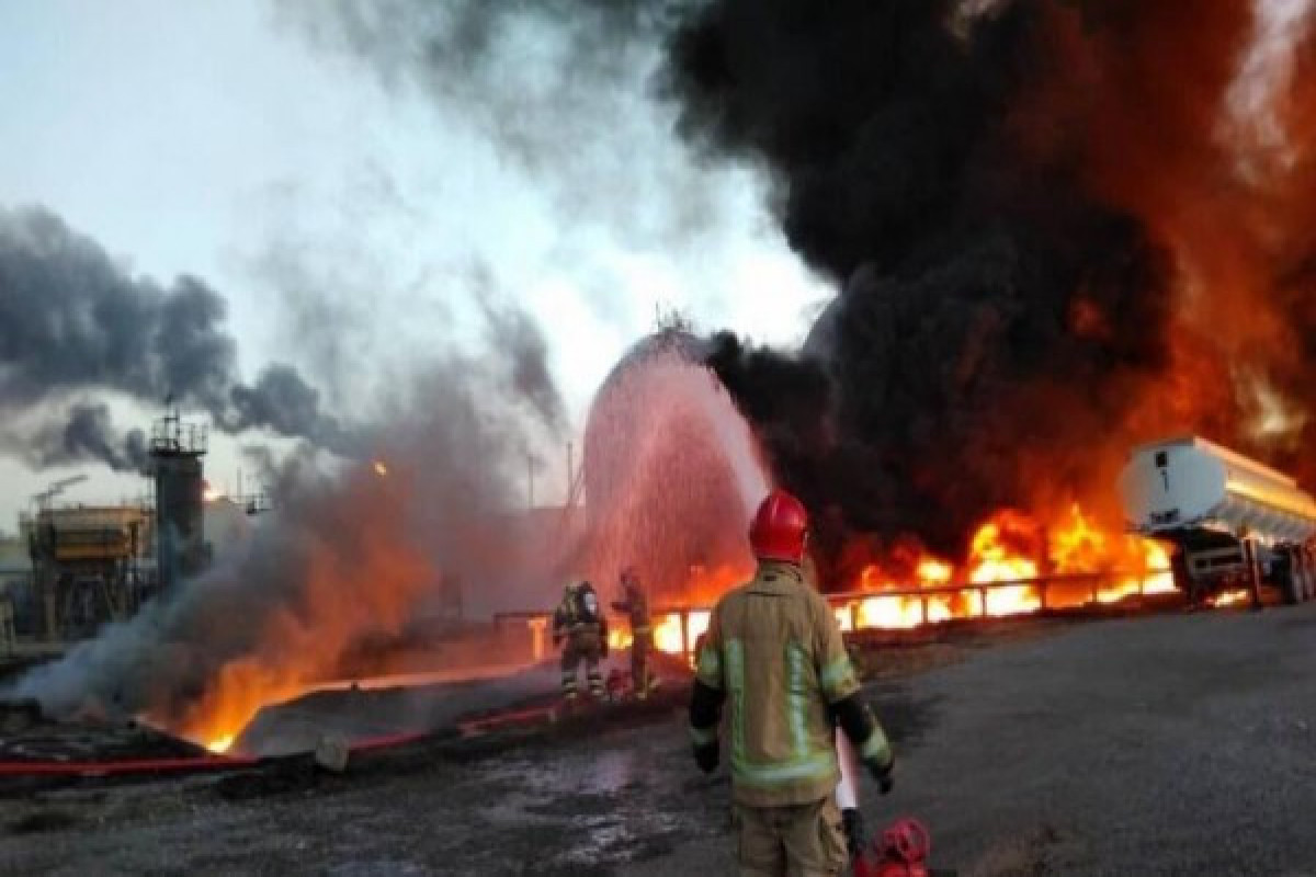 В Иране на заводе произошел пожар: погибли 4 человека, 7 получили ранения