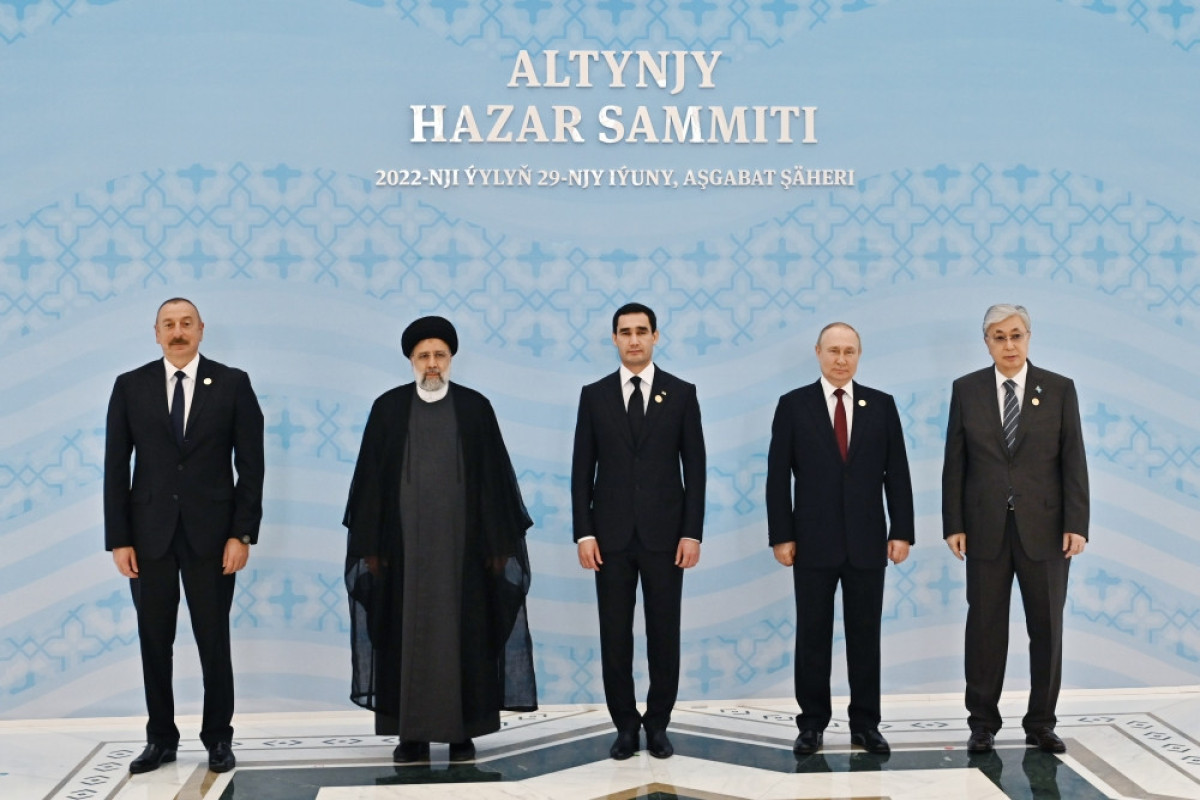 Президент Ильхам Алиев участвует в VI Саммите глав прикаспийских государств