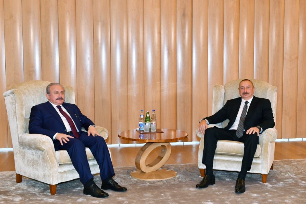 Мустафа Шентоп, Президент Ильхам Алиев