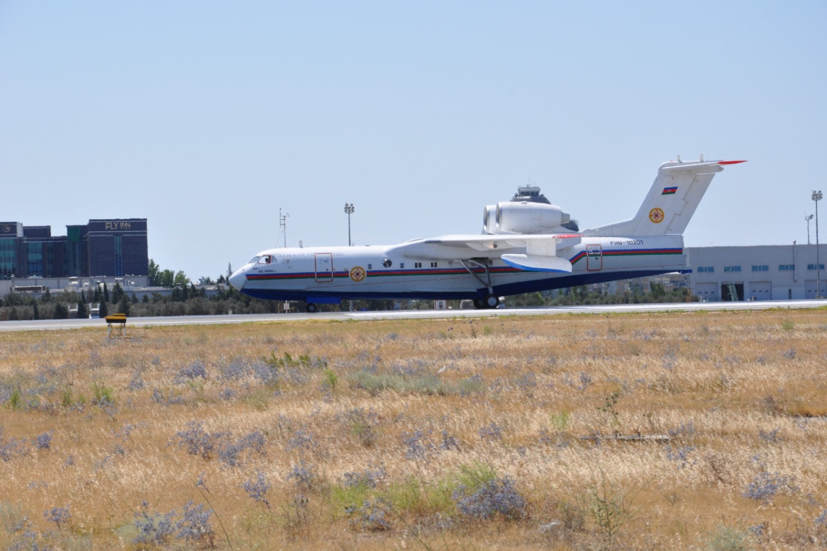 Amphibious aircraft of Azerbaijani MES returns from Turkiye-PHOTO 