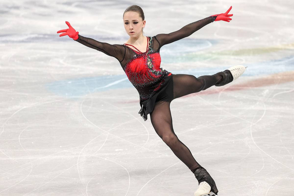 Russian and Belarusian athletes suspended from all international ice skating competitions, ISU says