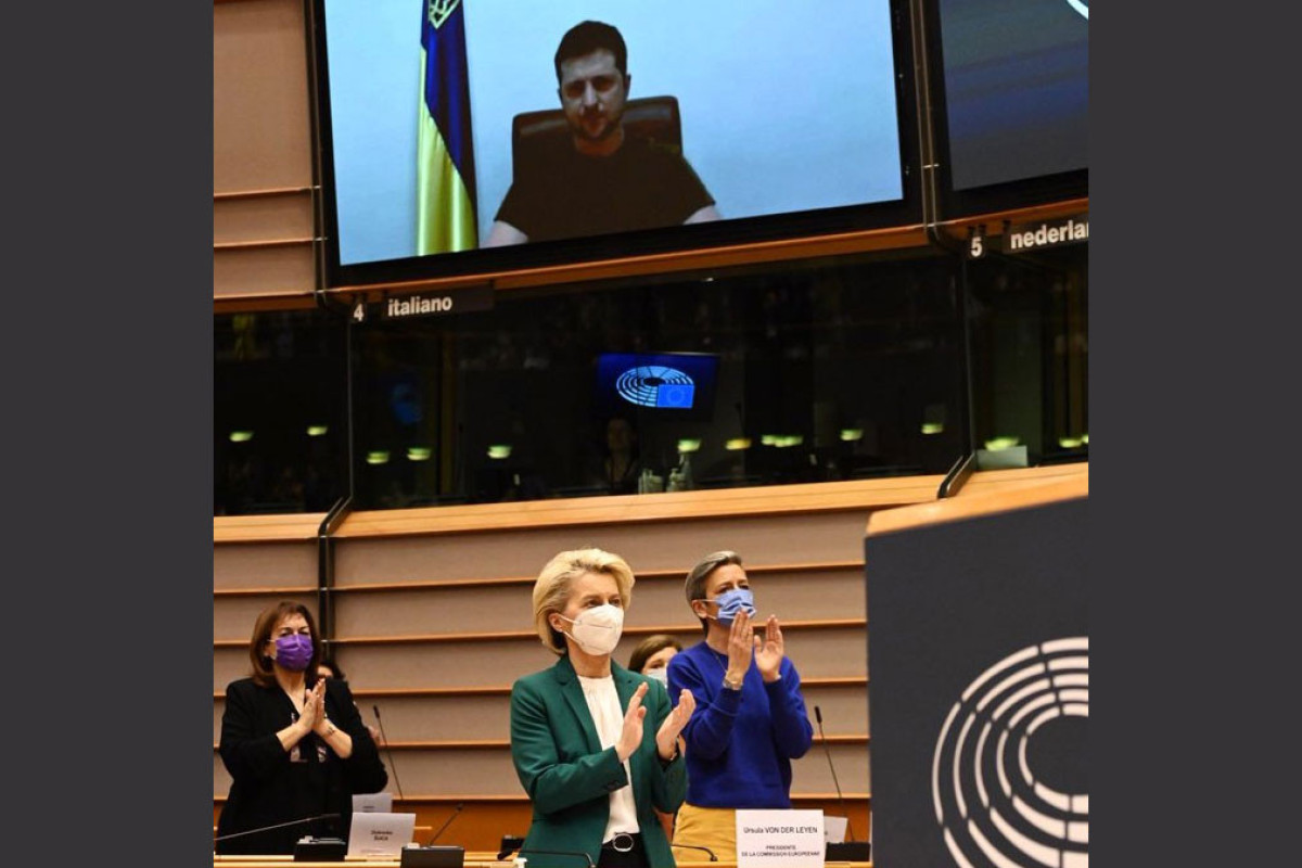 Zelenski: “Avropa İttifaqı Ukrayna ilə daha güclü olacaq”