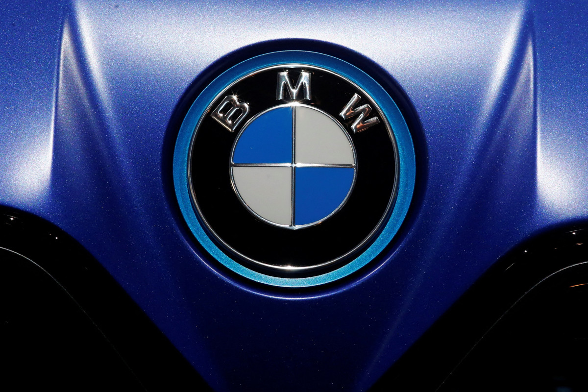 “BMW” Rusiyada istehsalı dayandırır