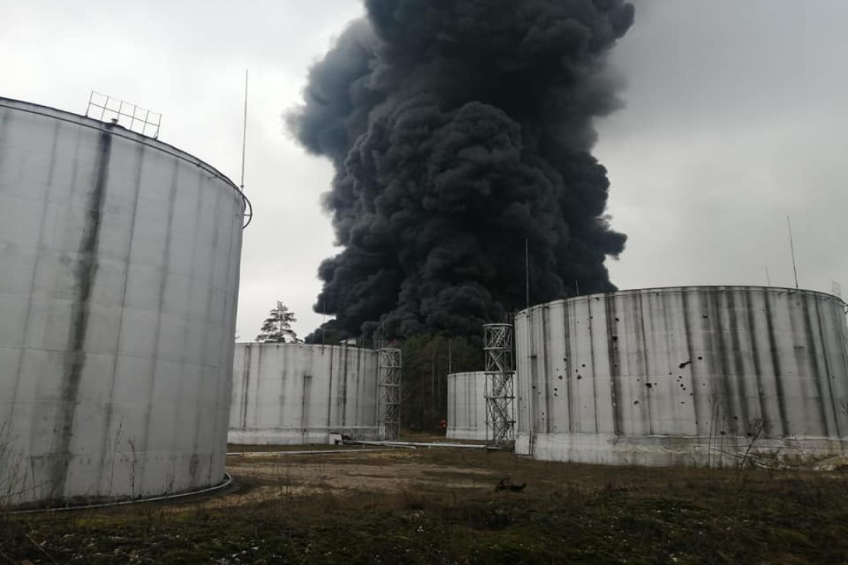 Oil depot hit by airstrike in northern Ukraine city