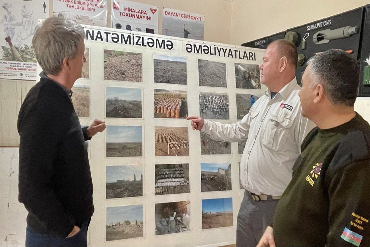 Ceyms Şarp ANAMA-nın Horadizdəki təlim mərkəzində