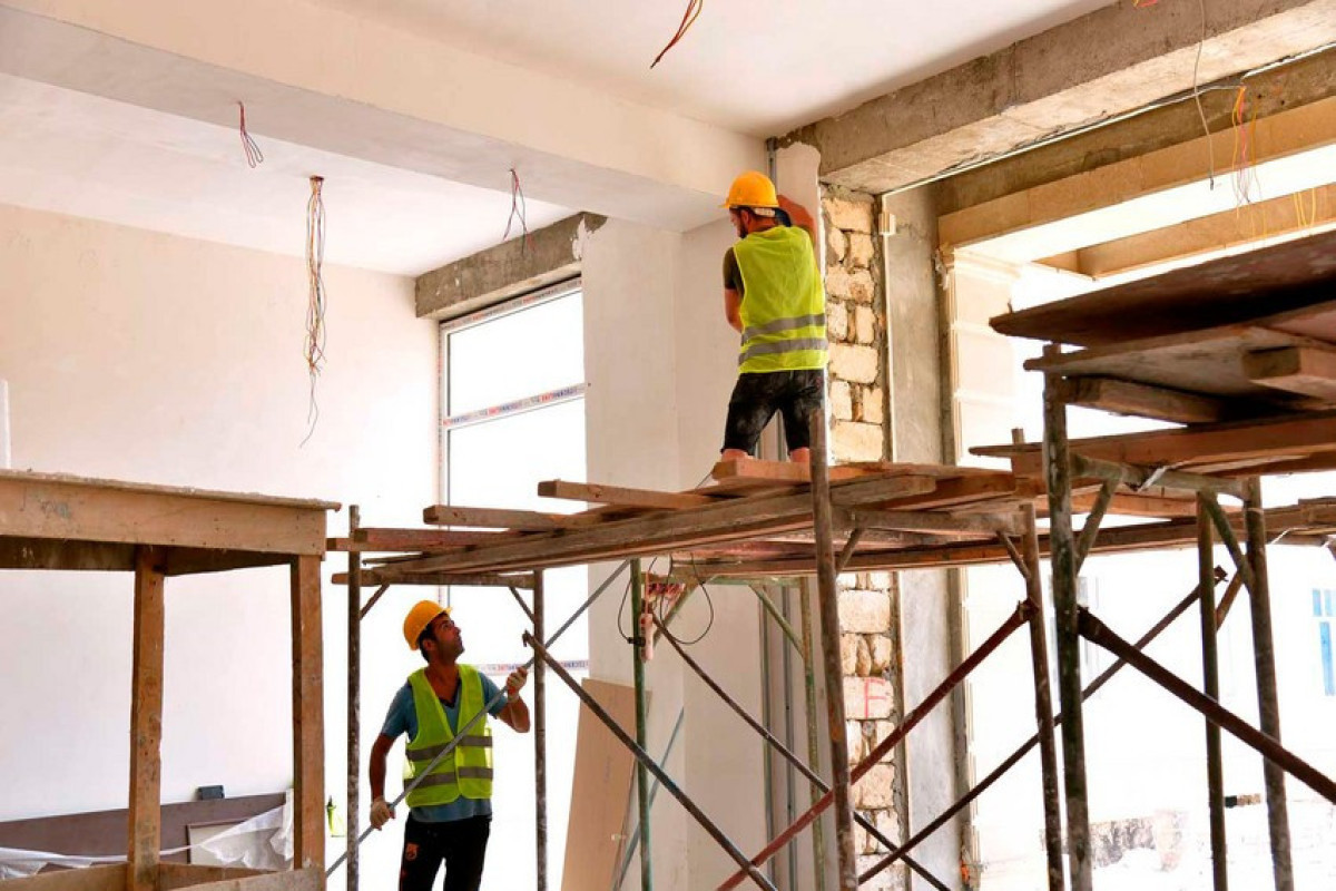 Education Minister unveils completion date of Aghdam city school construction