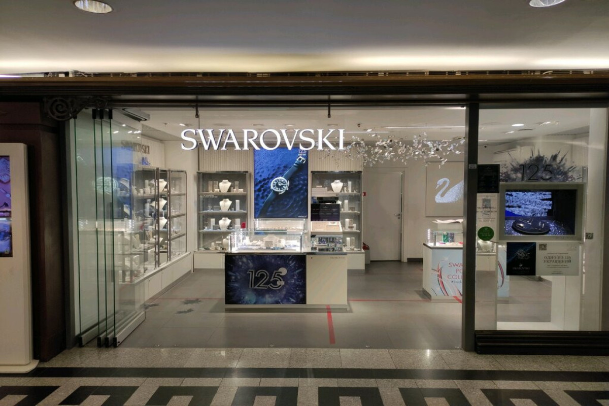"Swarovski" Rusiyada onlayn satışları dayandırır