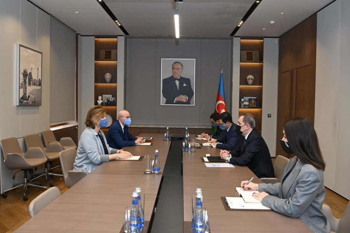 Xarici işlər naziri Ceyhun Bayramovun BMT-nin Kapitalın İnkişafı Fondunun (UNCDF) icraçı katibi Priti Sinha ilə görüşü