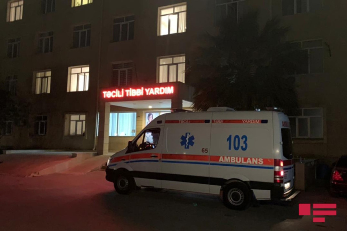 Bakı sakini boynundan bıçaqlanıb