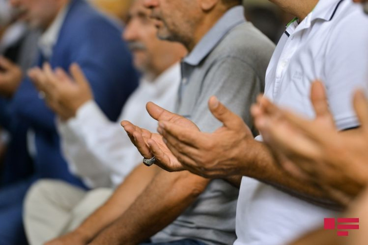 Dini ibadət yerlərində say məhdudiyyəti ləğv edilib