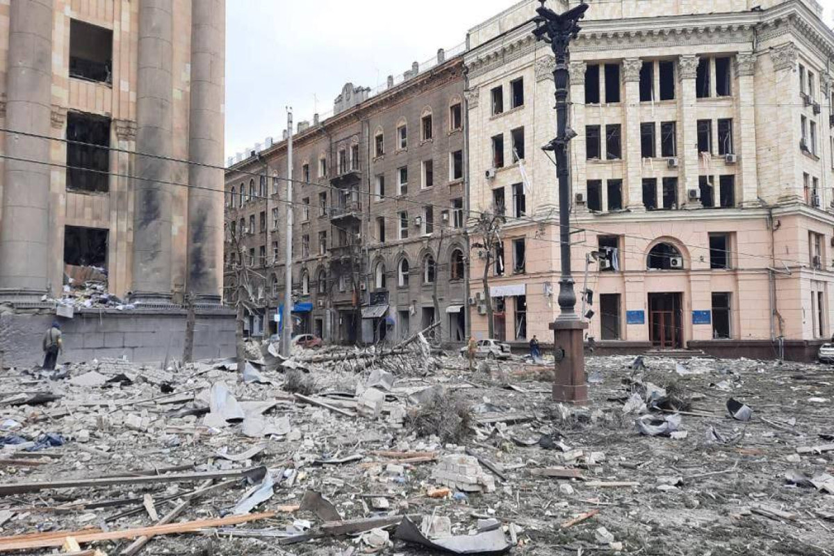 Xarkovda raket zərbələri zamanı ən azı 8 nəfər həlak olub