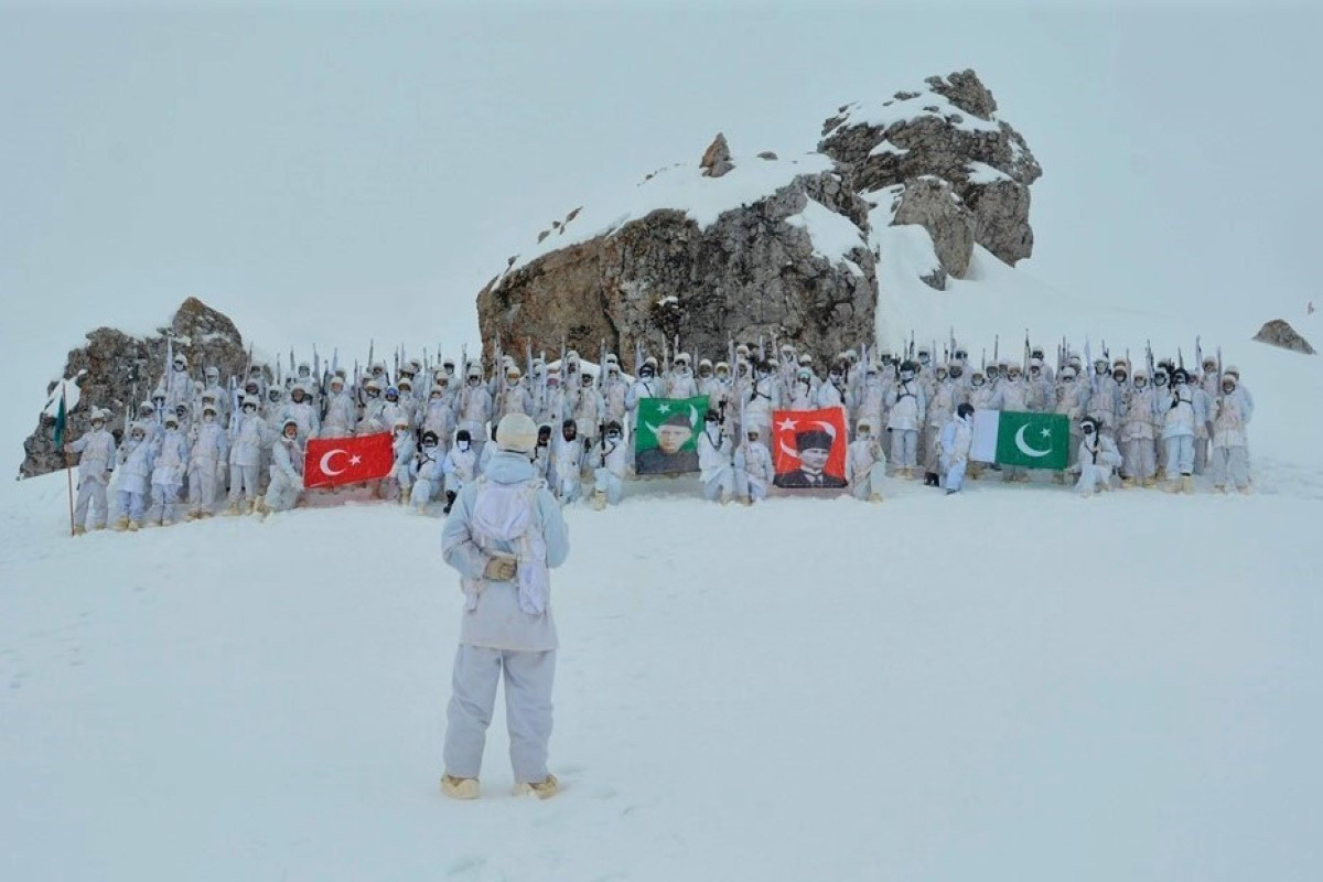 Türkiyə və Pakistan xüsusi təyinatlıları birgə təlim keçirib - FOTO 