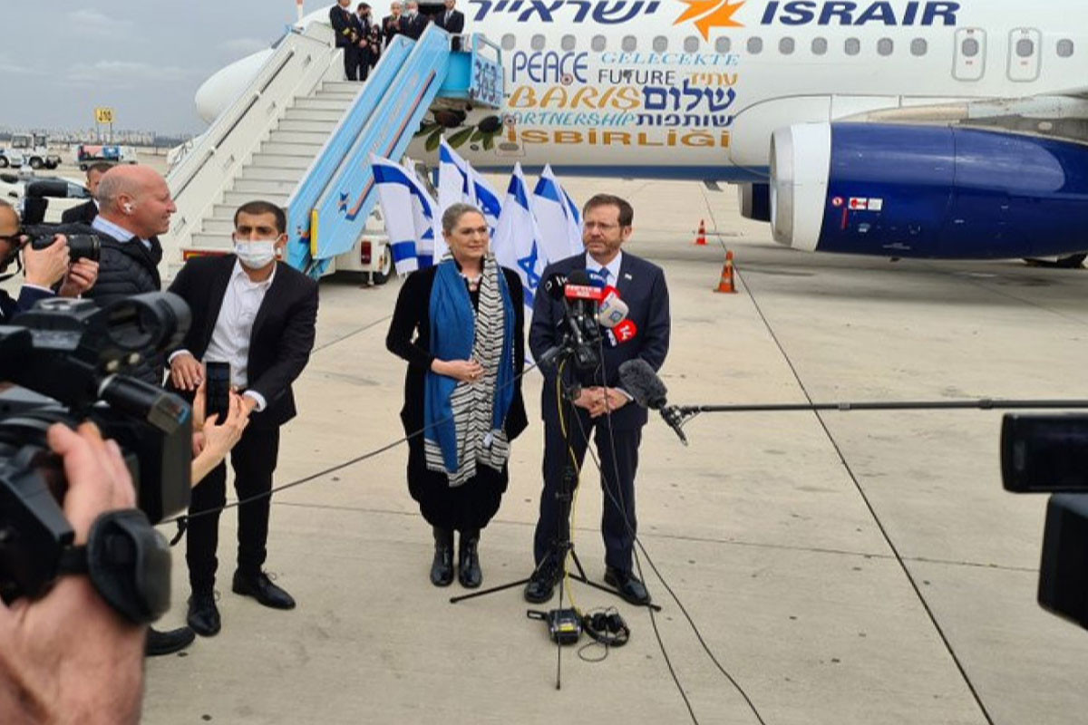 İsrail Prezidenti Türkiyəyə yola düşüb