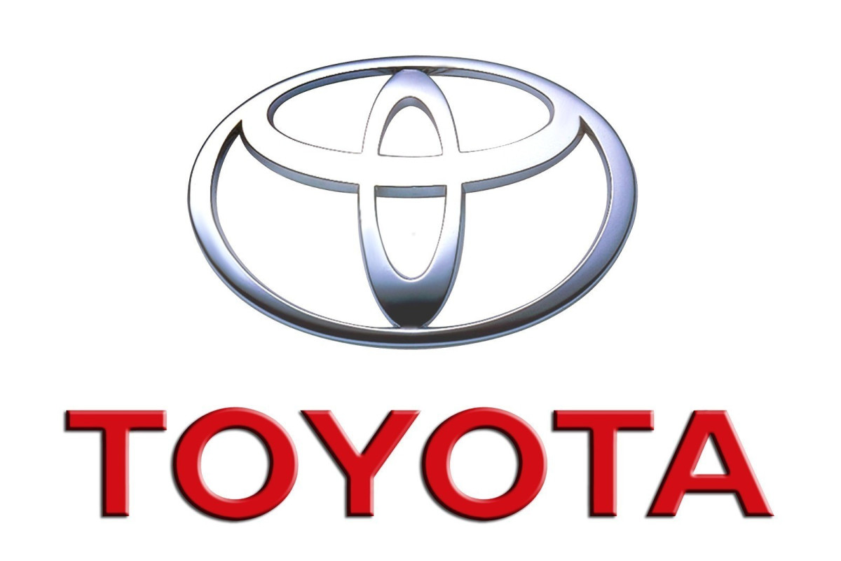 “Toyota” Rusiyada istehsalı dayandırıb