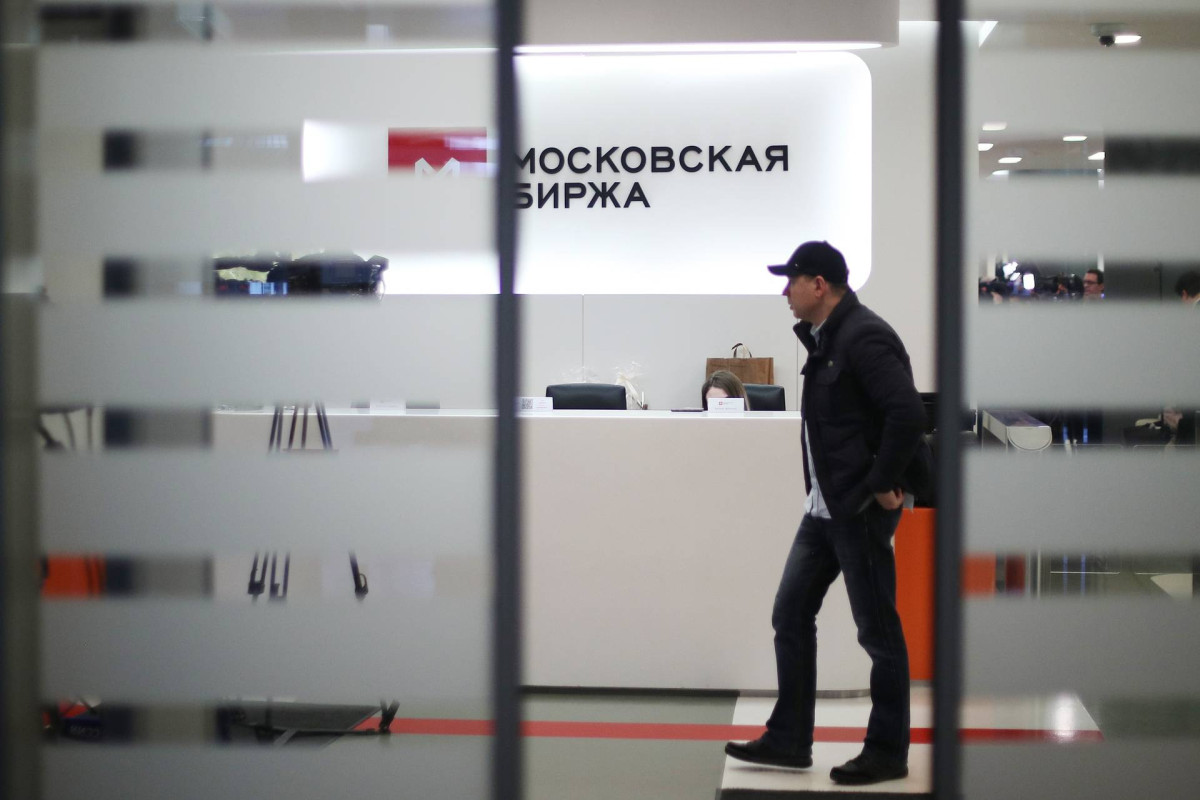 Moskva birjasında dolların məzənnəsi tarixi maksimumu yeniləyib