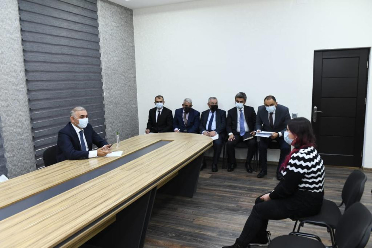 "Azərişıq" sədri vətəndaş qəbulu keçirib - FOTO 