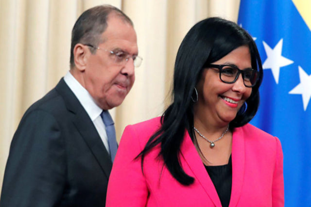 Lavrov və Venesuelanın vitse-prezidenti Qərbin sanksiyalarını pisləyib
