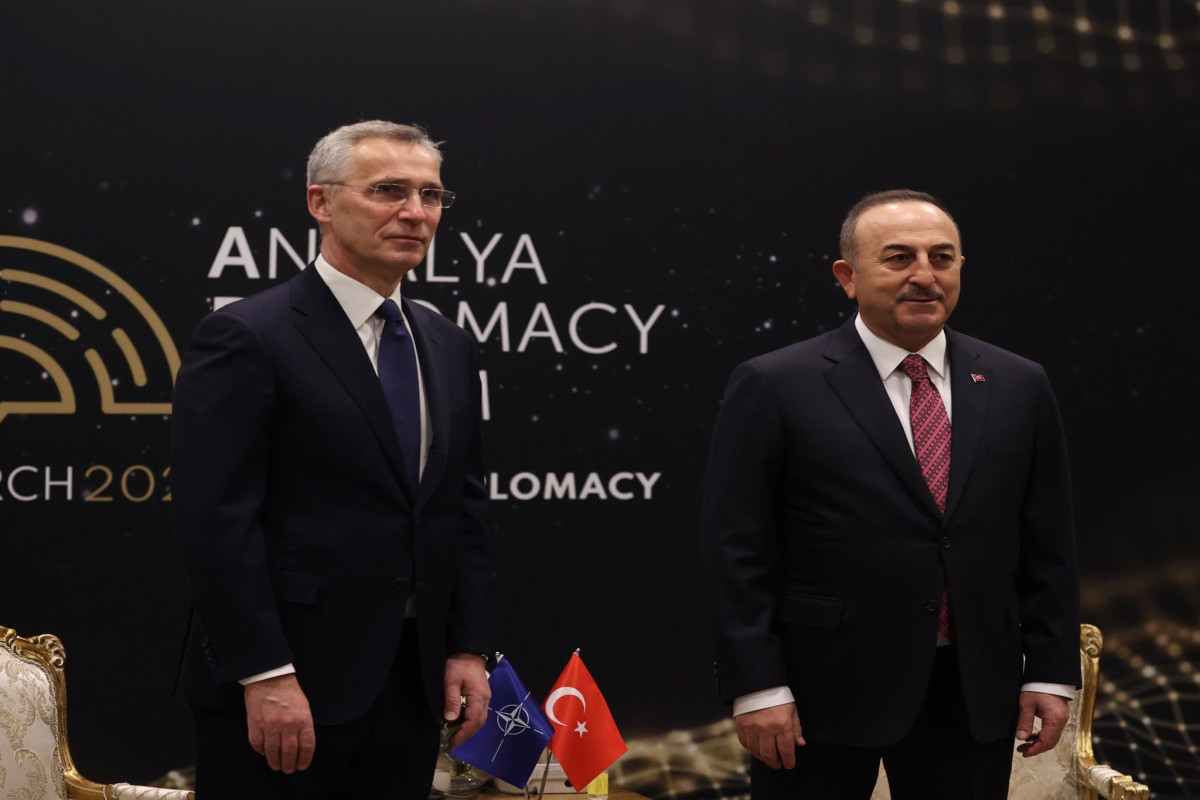 Yens Stoltenberq, Mövlud Çavuşoğlu