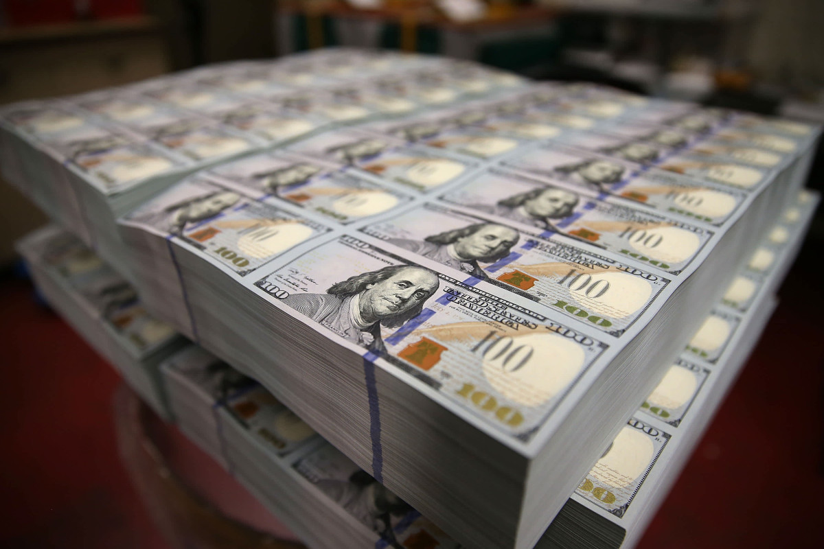 Rusiyalı milyarderlər bu il artıq 108 mlrd. dollar itirib
