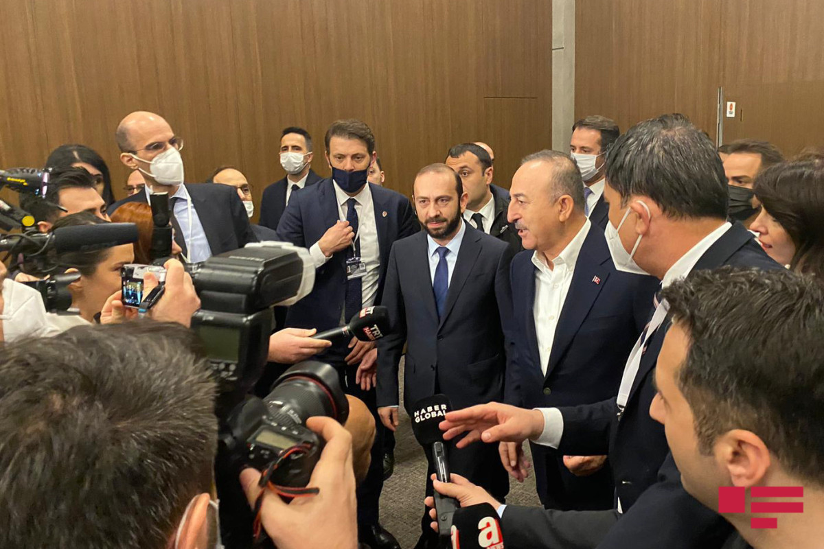 Aİ-nin xüsusi nümayəndəsi Çavuşoğlu-Mirzoyan görüşünü “ümidverici” adlandırıb