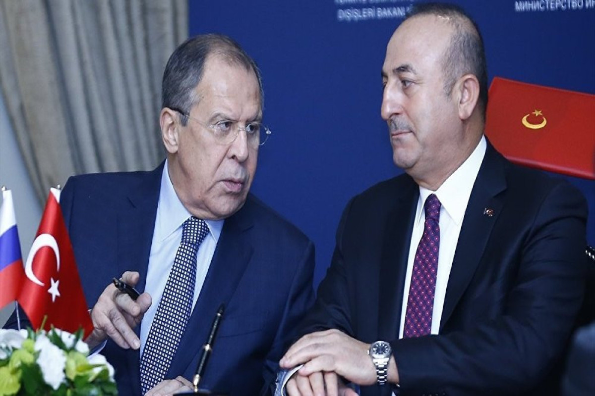 Lavrov və Çavuşoğlu Ukraynadakı vəziyyəti müzakirə ediblər