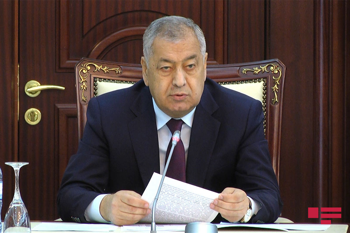 Vahid Əhmədov, Milli Məclisin  İqtisadi siyasət, sənaye və sahibkarlıq komitəsinin üzvü