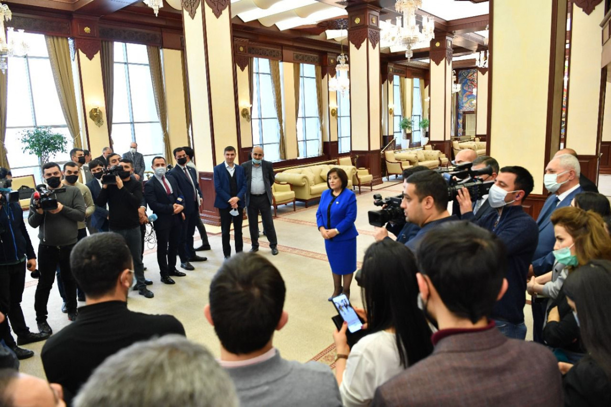 Milli Məclisin sədri Sahibə Qafarova, jurnalistlərlə görüş