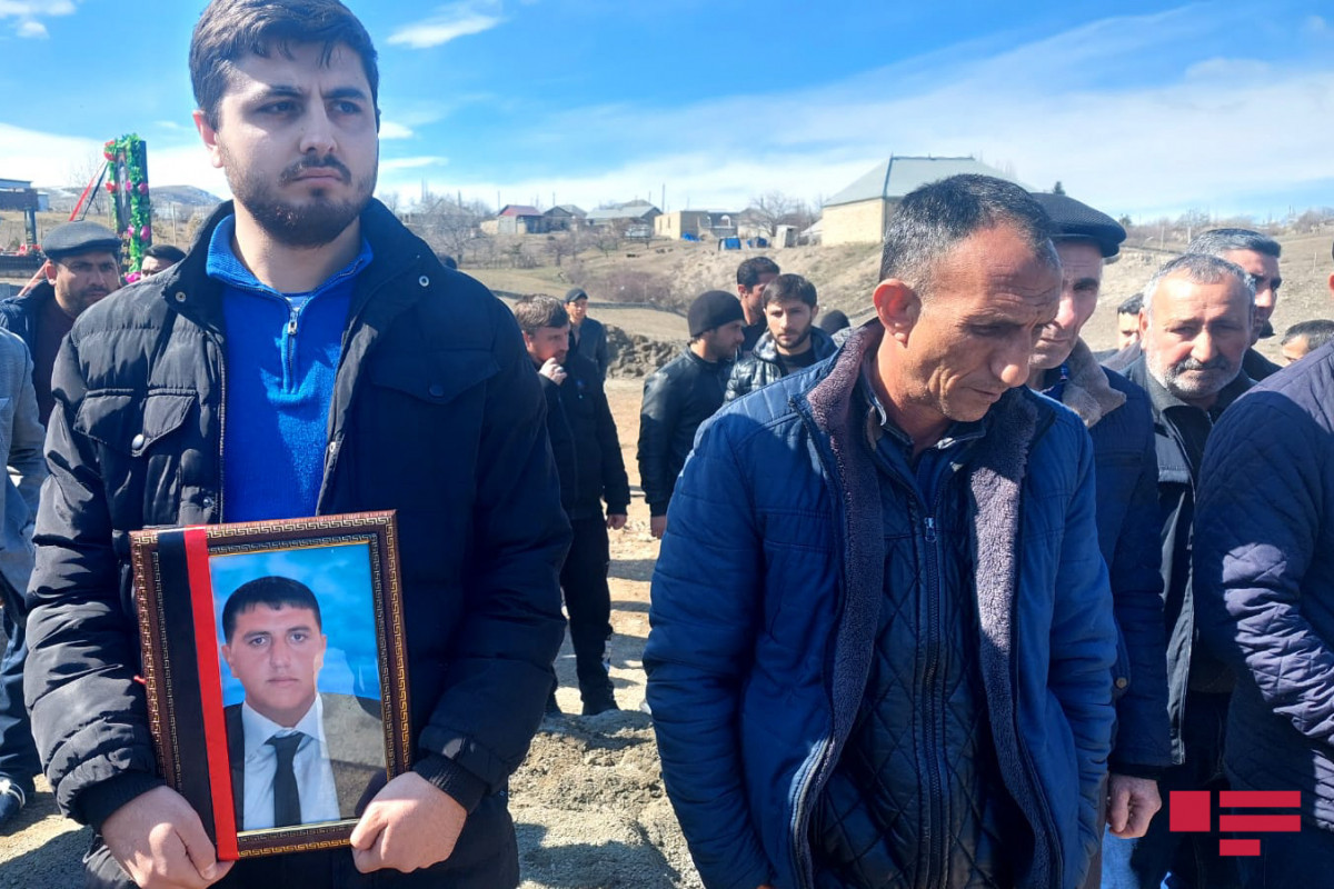 ​​​​​​​Ukraynada öldürülən azərbaycanlıların dəfni