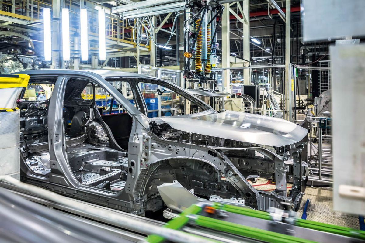 "Toyota" apreldə qlobal istehsalı azaldacaq
