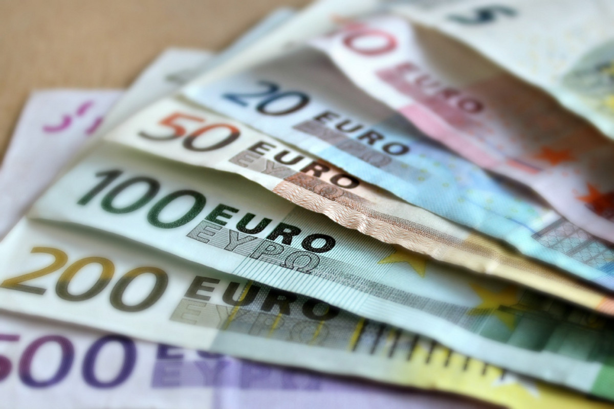 Rusiyanın Niderlanddakı aktivləri dondurulub