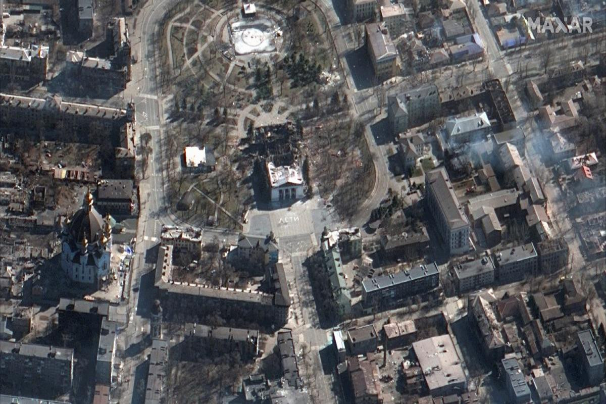 Mariupolda 400 nəfərin sığındığı İncəsənət Məktəbi bombalanıb