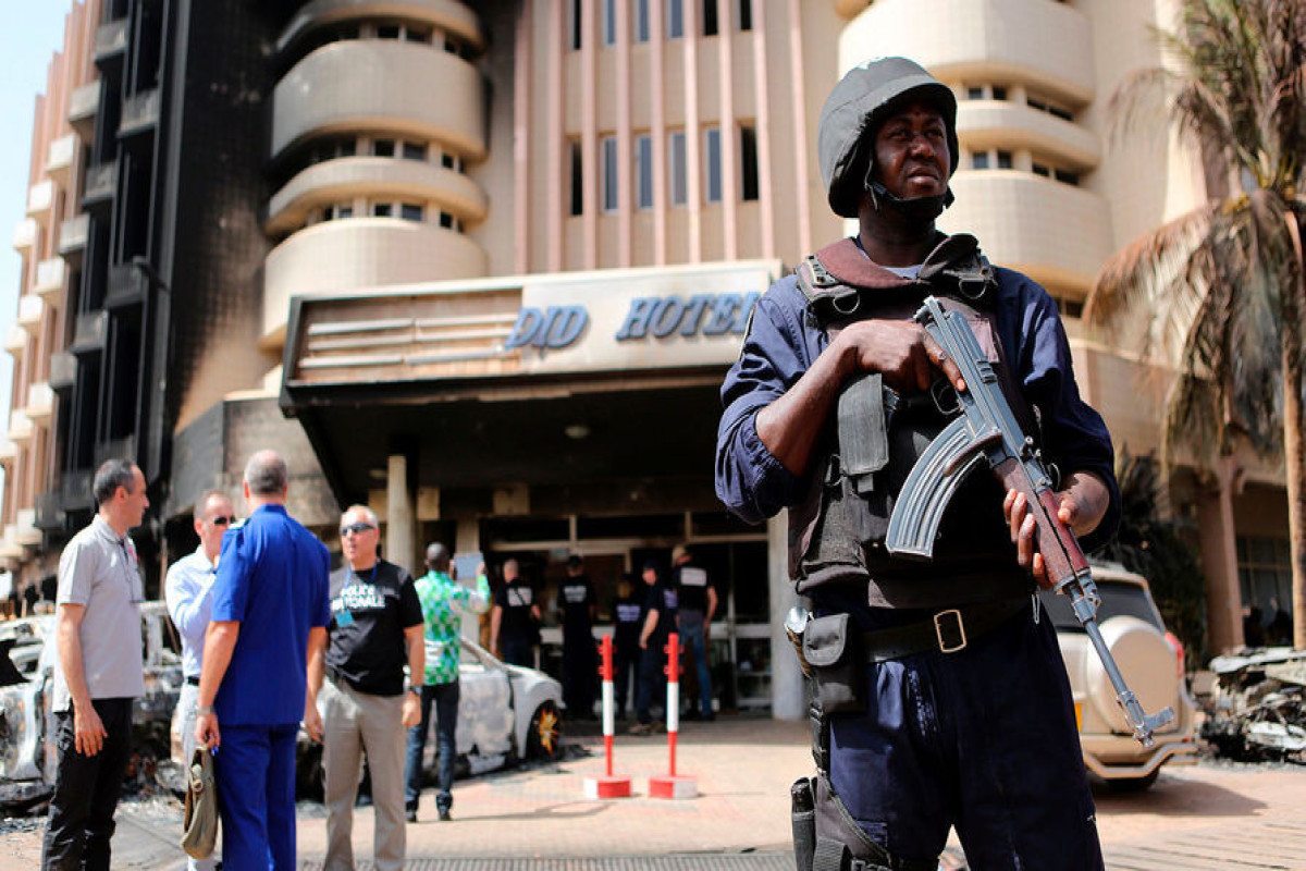 Burkina Fasoda silahlılar 11 hərbçini öldürüb