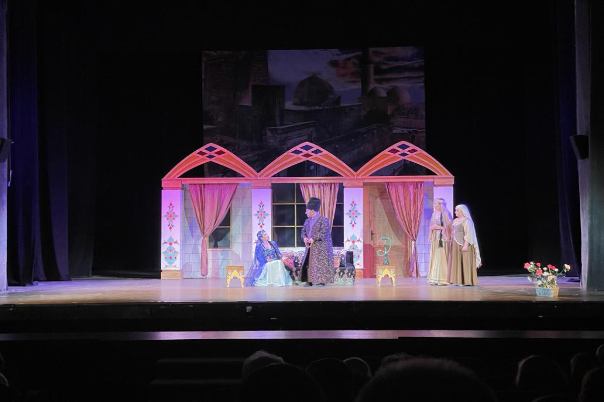 Üzeyir Hacıbəylinin “Arşın mal alan” operettası