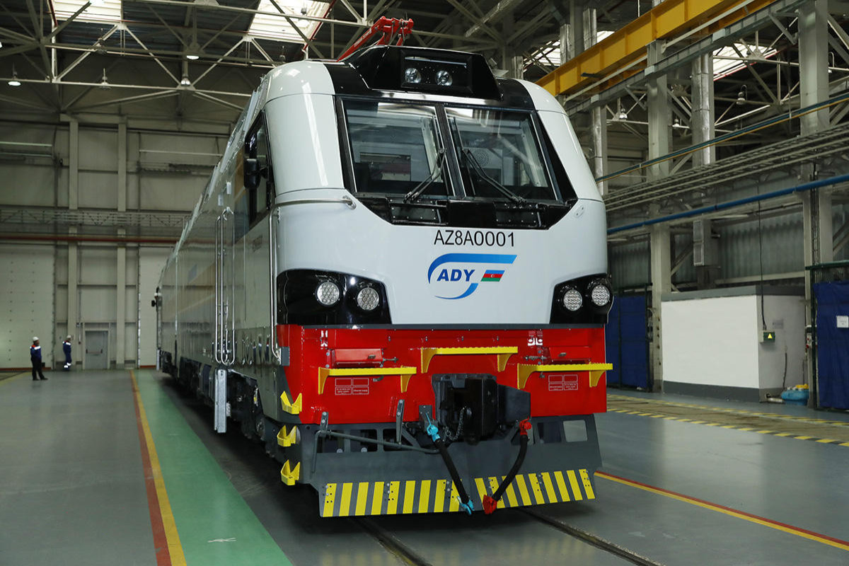 Azərbaycan yanvarda 100 mln. dollarlıq 15 dəmiryol lokomotivi alıb