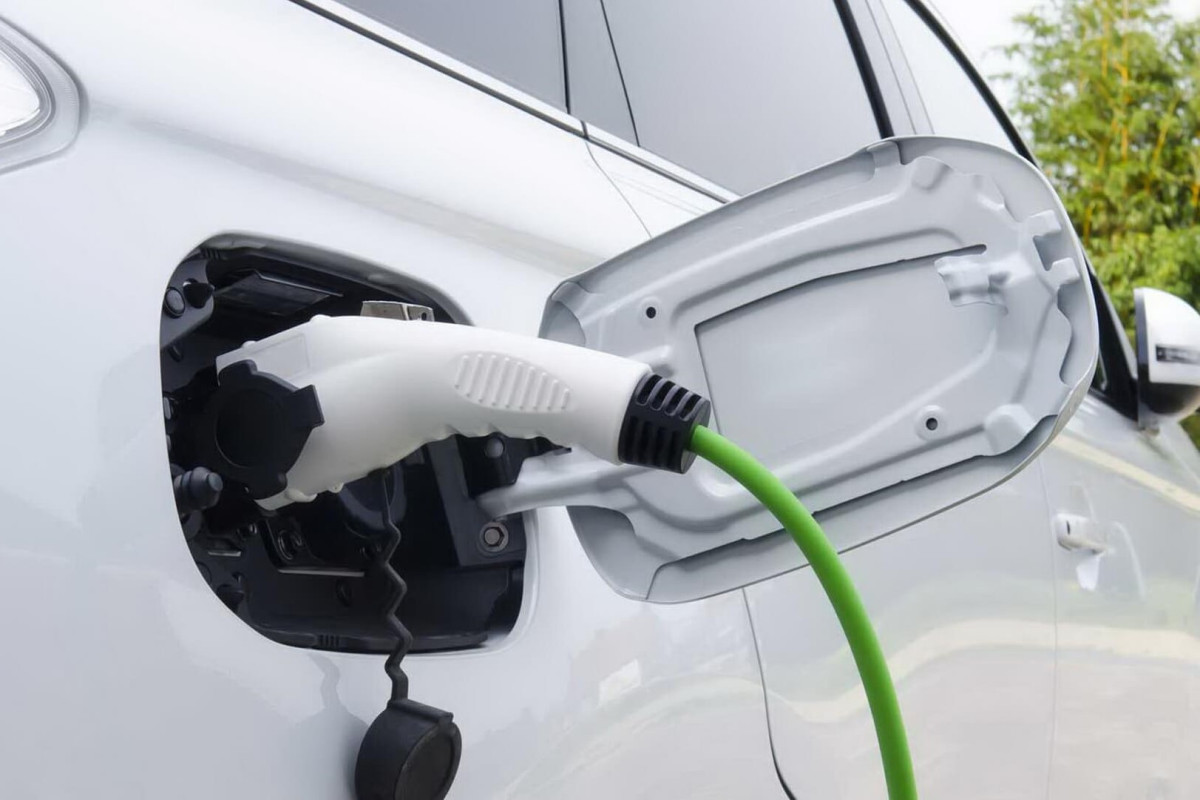 Azərbaycanda elektromobillər idxal rüsumundan azad oluna bilər