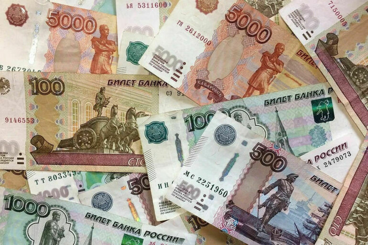 Putin: "Rublla hesablaşmalar iqtisadi suverenliyini möhkəmləndirəcək"