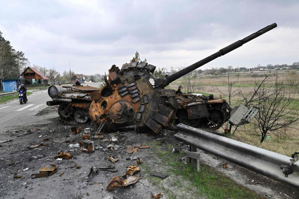 Ukrainian army has destroyed more than 1,000 Russian tanks, Zelensky says