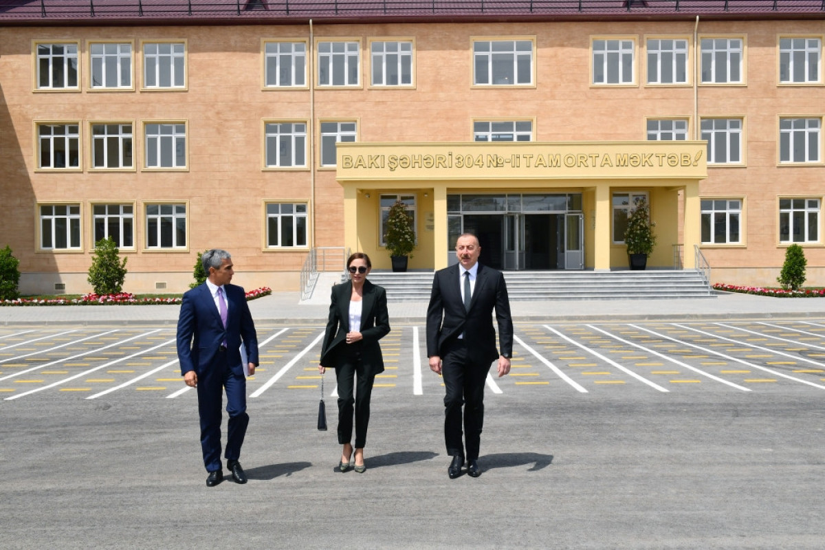 Prezident və xanımı Kürdəxanı qəsəbəsində məktəbin açılışında