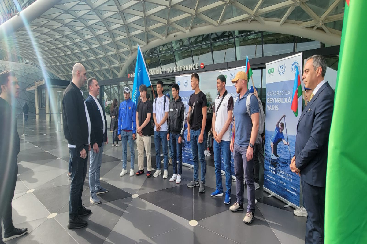 В Баку прибыли первые зарубежные участники международного соревнования, которое будет проведено на освобожденных землях