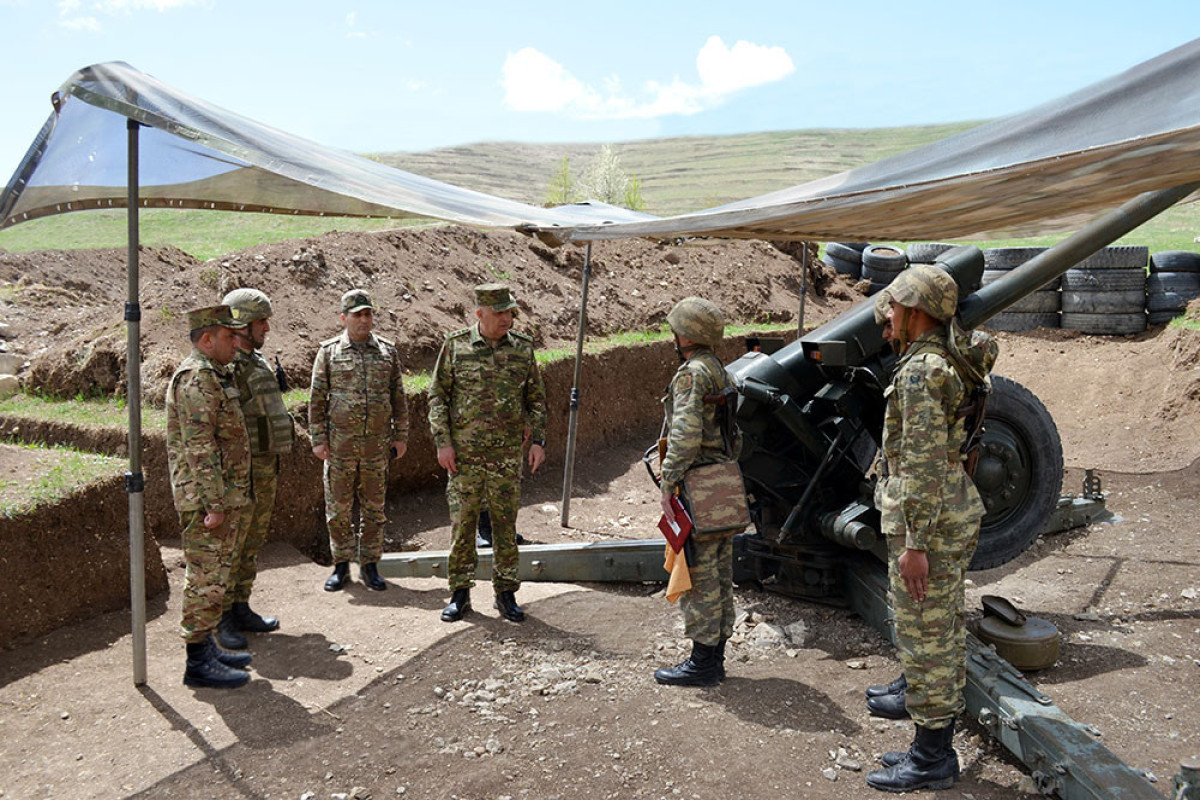 Начальник Генштаба проверил боеготовность воинских частей в Кяльбаджарском районе