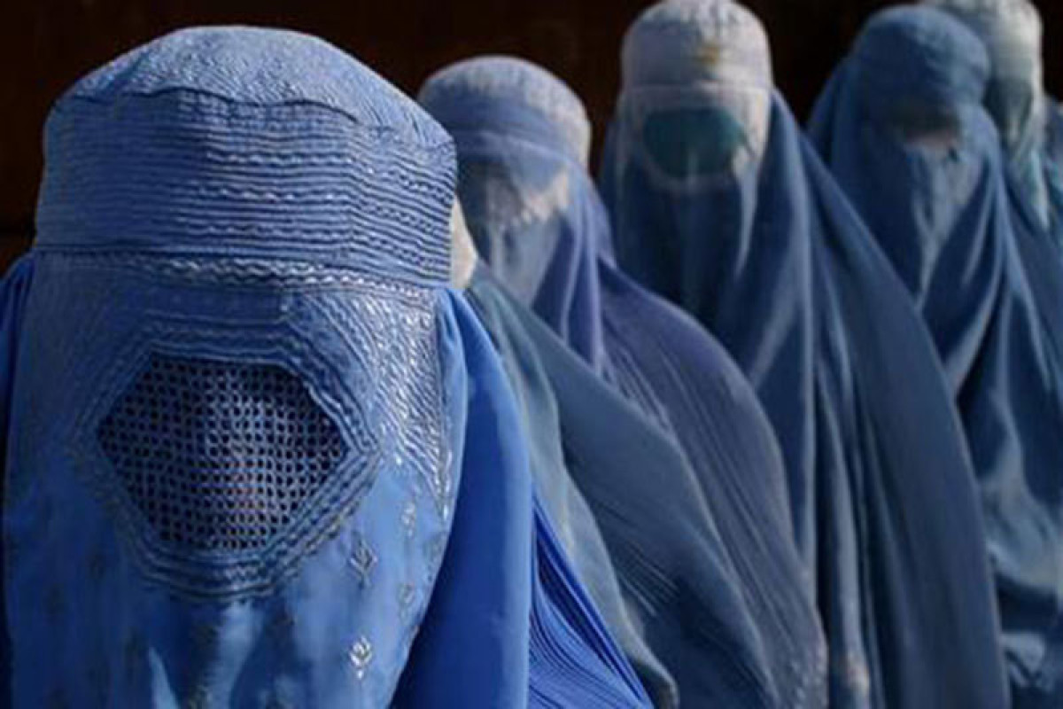 Taliban supreme leader orders women to wear all-covering burqa in public