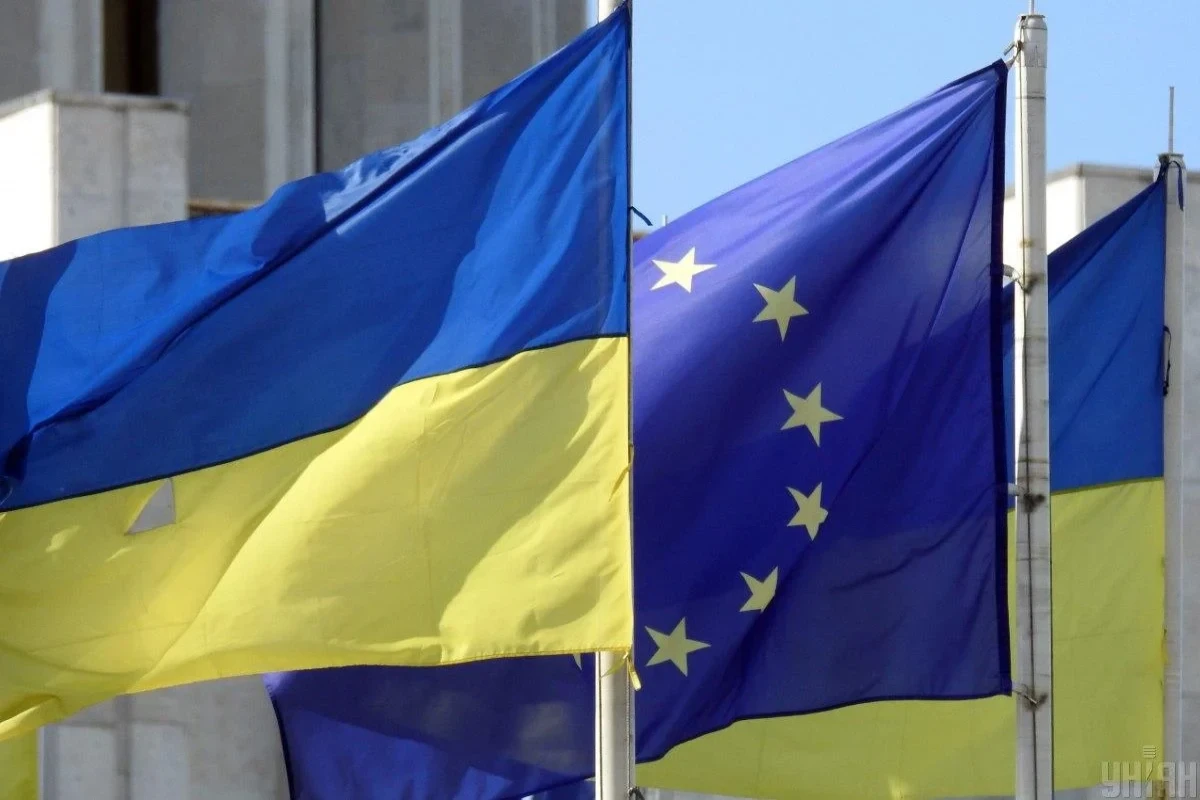 Zelenski Ukraynanın iyunda Aİ-yə namizəd statusu alacağını gözləyir