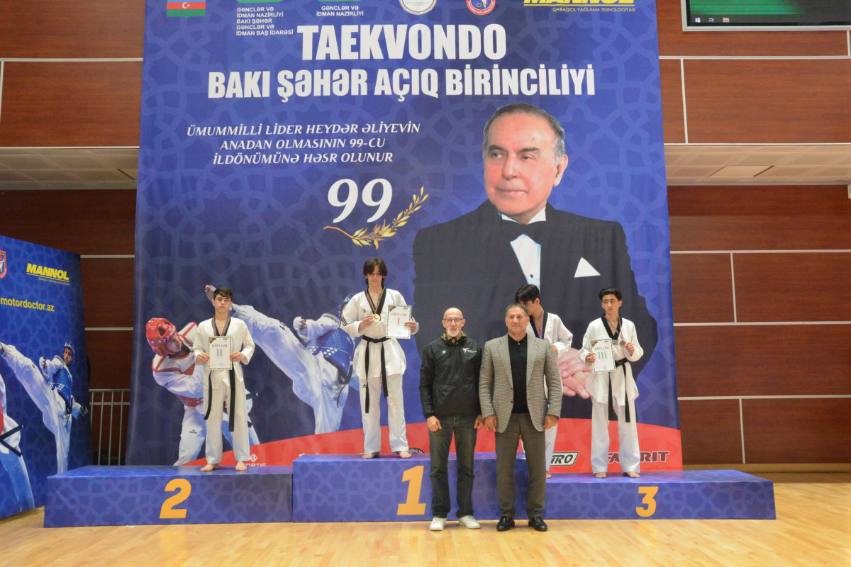 Taekvondo üzrə Bakı birinciliyinin açılış mərasimi keçirilib - FOTO 