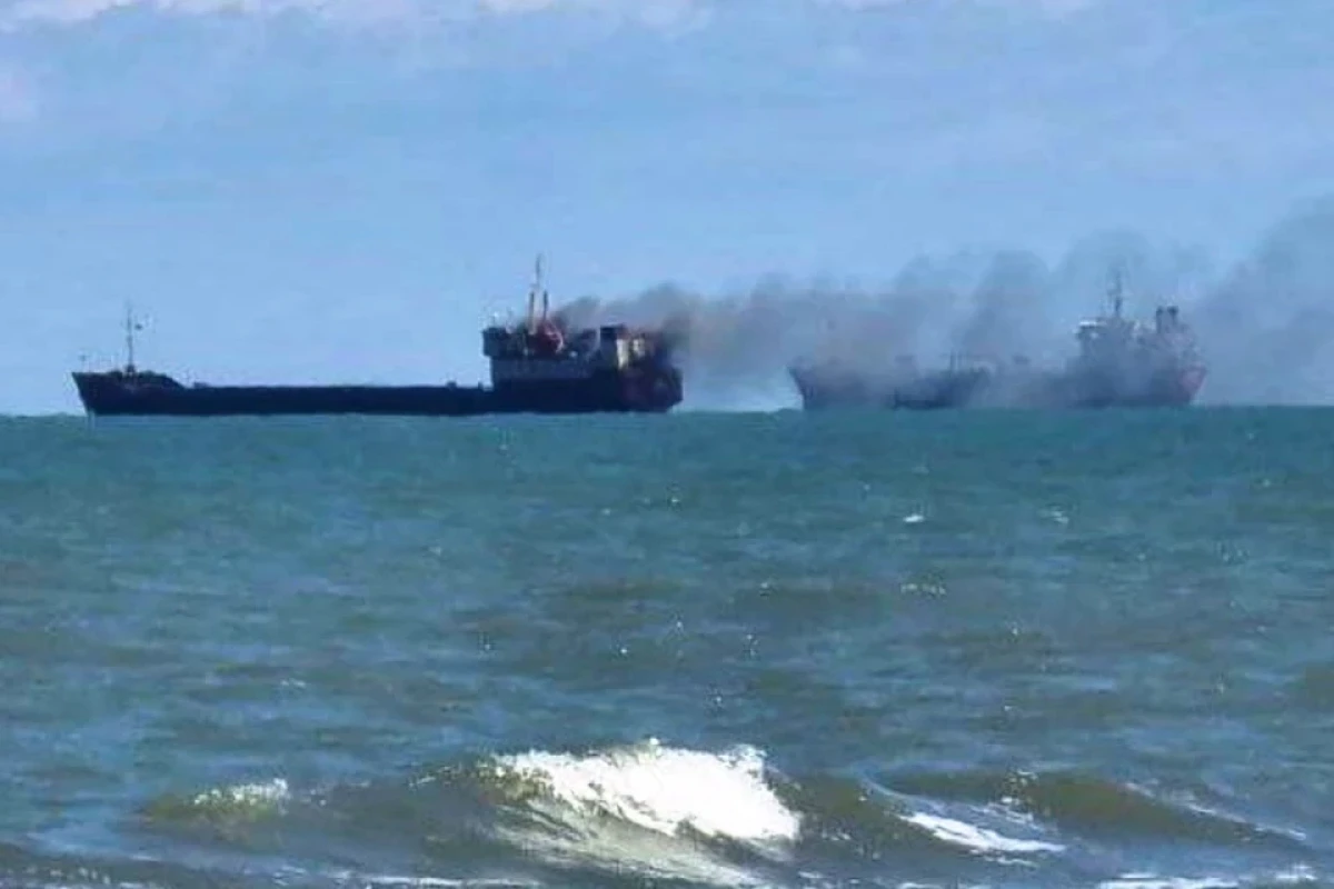 При пожаре на турецком судне в Азовском море погиб один человек