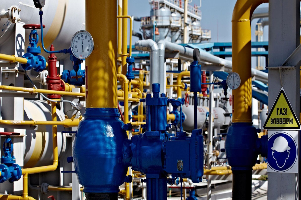 «Газпром» поставляет газ через Украину в ЕС согласно контракту