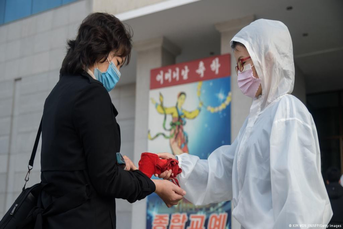 Şimali Koreyada koronavirusa ilk yoluxma olub 