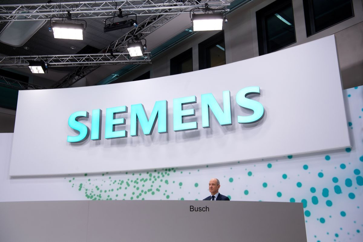 “Siemens” də Rusiya bazarını tərk edir
